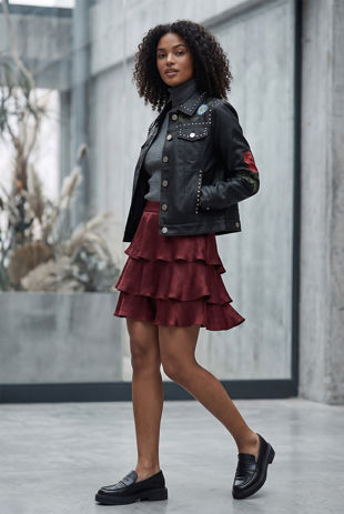 Burgundy Tier Hem Side Zip Up Mini Skirt