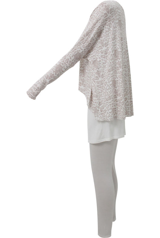 Beige Reptile Printed Pullover & Leggings Set