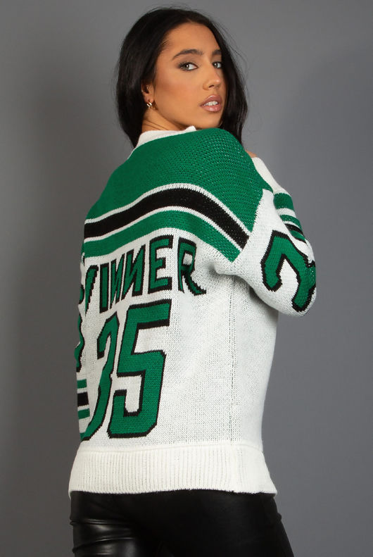 Round Neck Graphic Jumper In Green