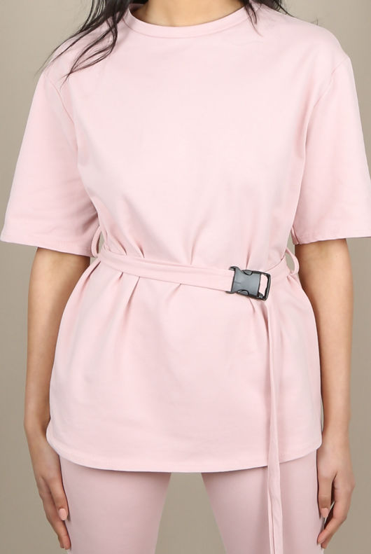 Pink Nylon Belt T-Shirt With Cycling Short Set 
