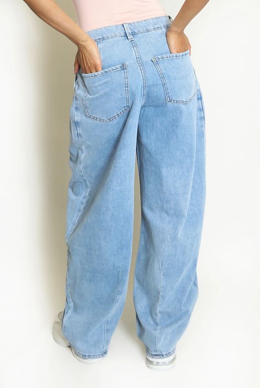 Mid Wash Oversized Balloon Jeans