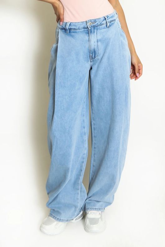 Mid Wash Oversized Balloon Jeans