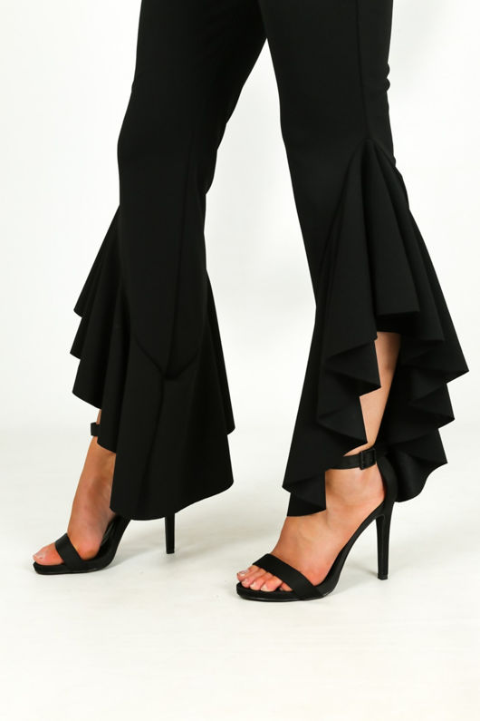 Fitted Crepe Draped Frill Hem Trouser In Black