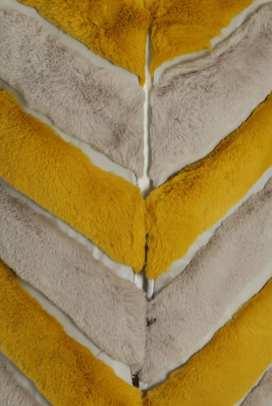 Contrast Layered Faux Fur Gilet