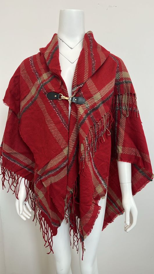 Trim Cape Red Shawl Pullover