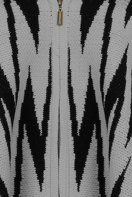 Grey Coloured Zig Zag Print Faux Fur Hooded Zip Up Cape