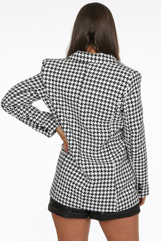 Dog Tooth Print Front Pocketed Button Trim Blazer
