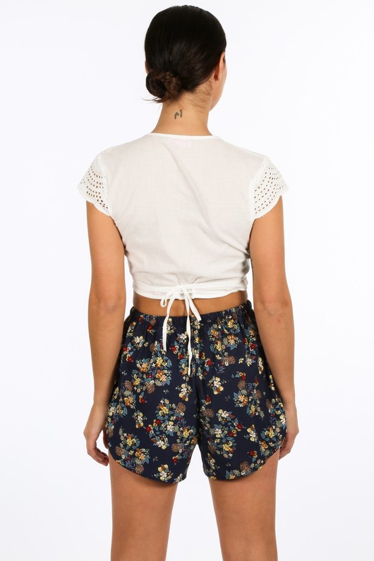e/994/W1419-_Wrap_Around_Embroidery_Anglaise_Crop_Top_In_White-4__22378.jpg