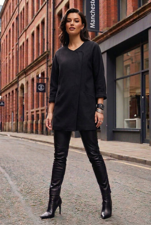 Black 3/4 Sleeve Ovoid Coat