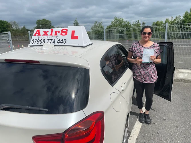 Axlr8 driving school lesson in chatham kent