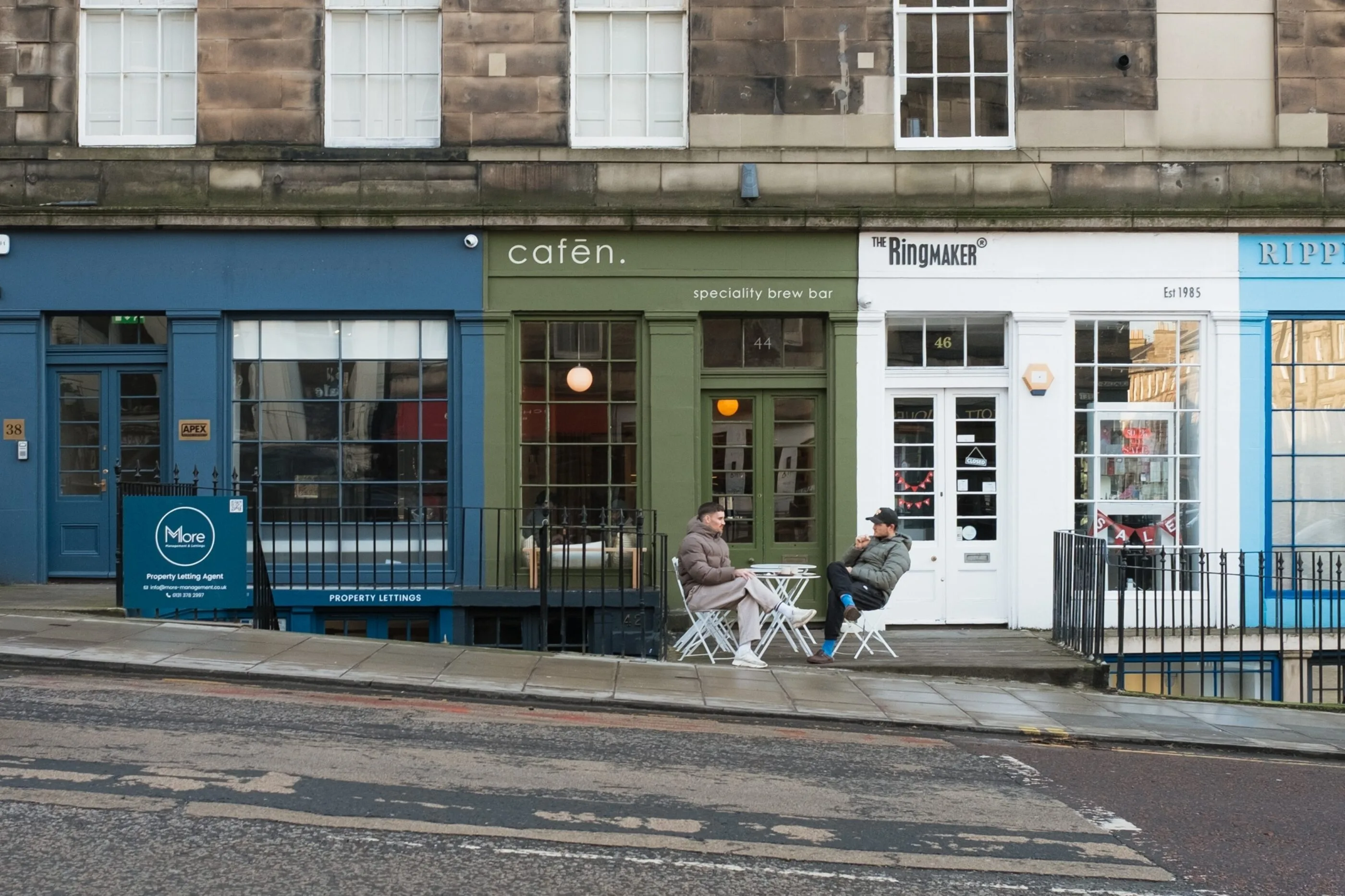 Cafēn coffee shop image