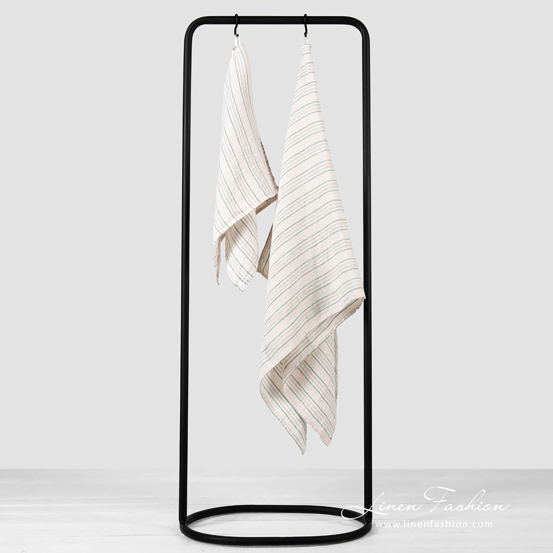 Linen pink waffle bath towel.