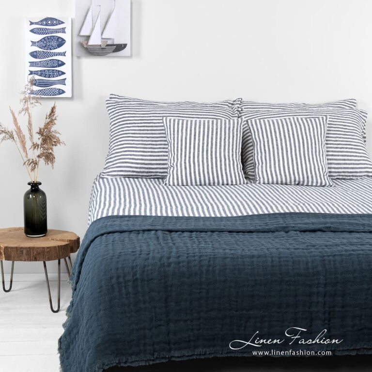 Bed linne collection in stripes.
