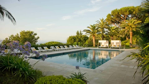 St Tropez Exterior Image