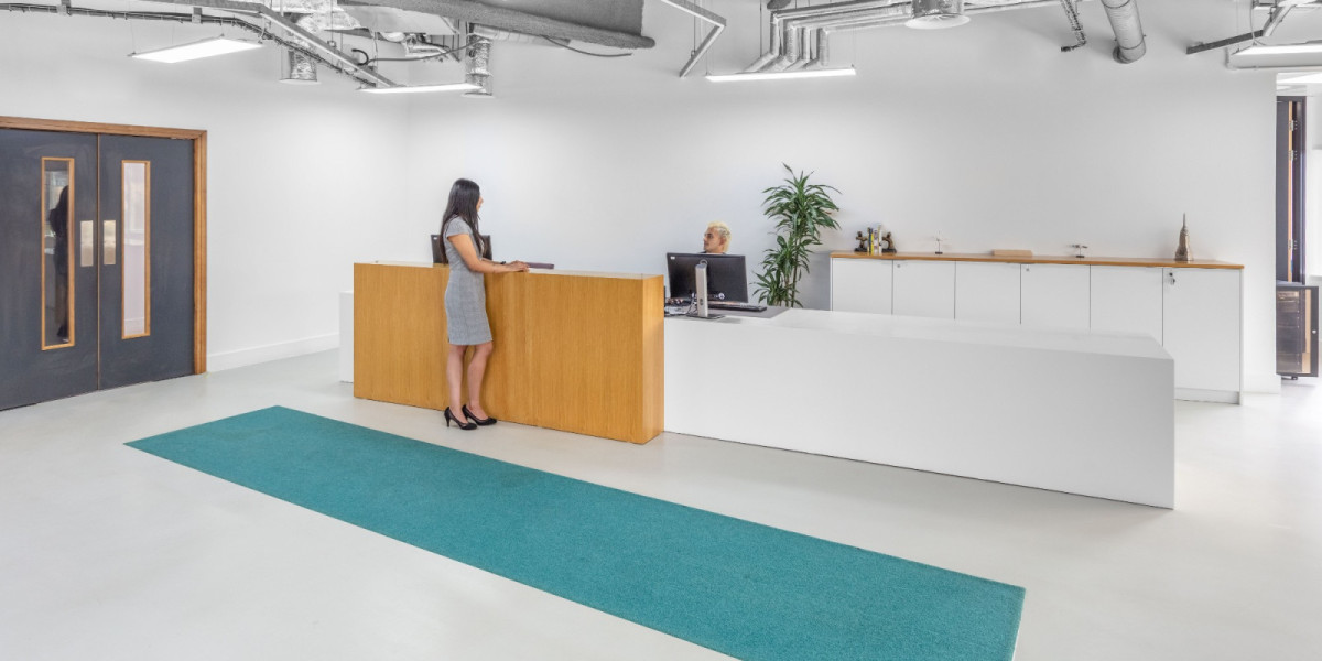 Reception desk at Spaces Charing Cross, Glasgow