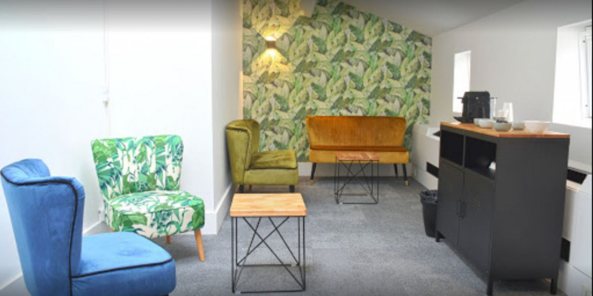 Professional office space near Saint-Honoré