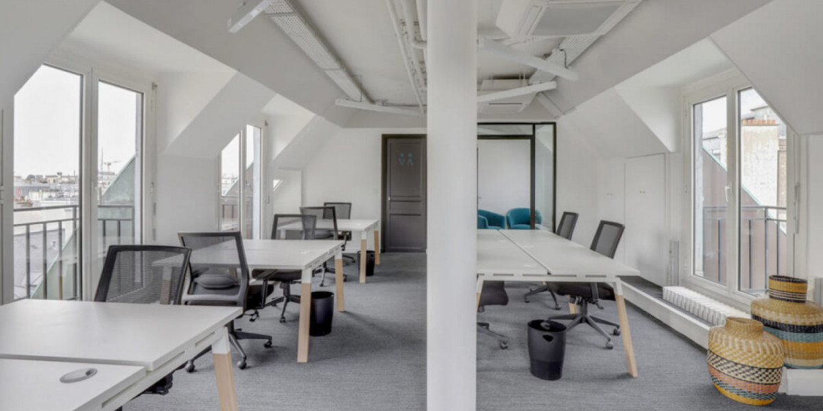 Professional office space near Boulevard des Italiens