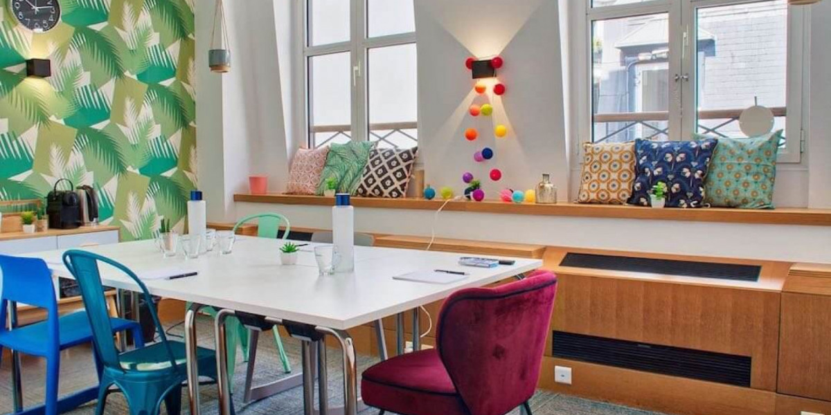 Professional office space near Rue du Faubourg Saint-Honoré