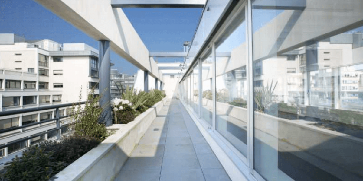 All inclusive office solutions at affordable prices near Pont de Neuilly