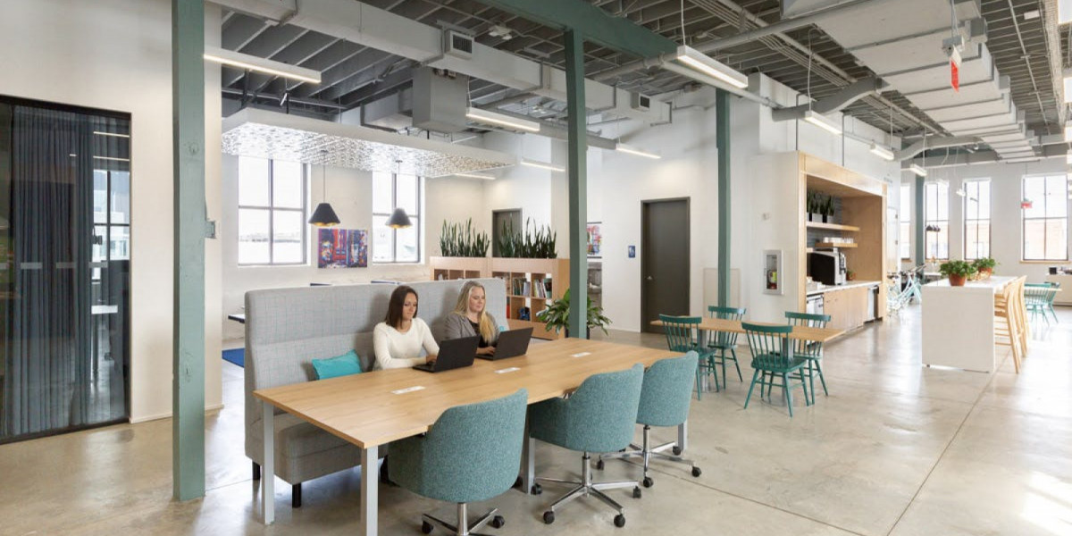 All inclusive office solutions at affordable prices near Fourth Street North Transit Station