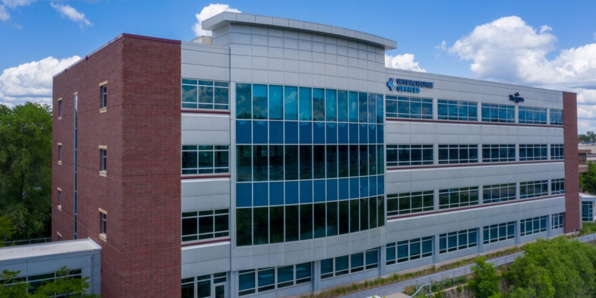 Professional office space near Roseville