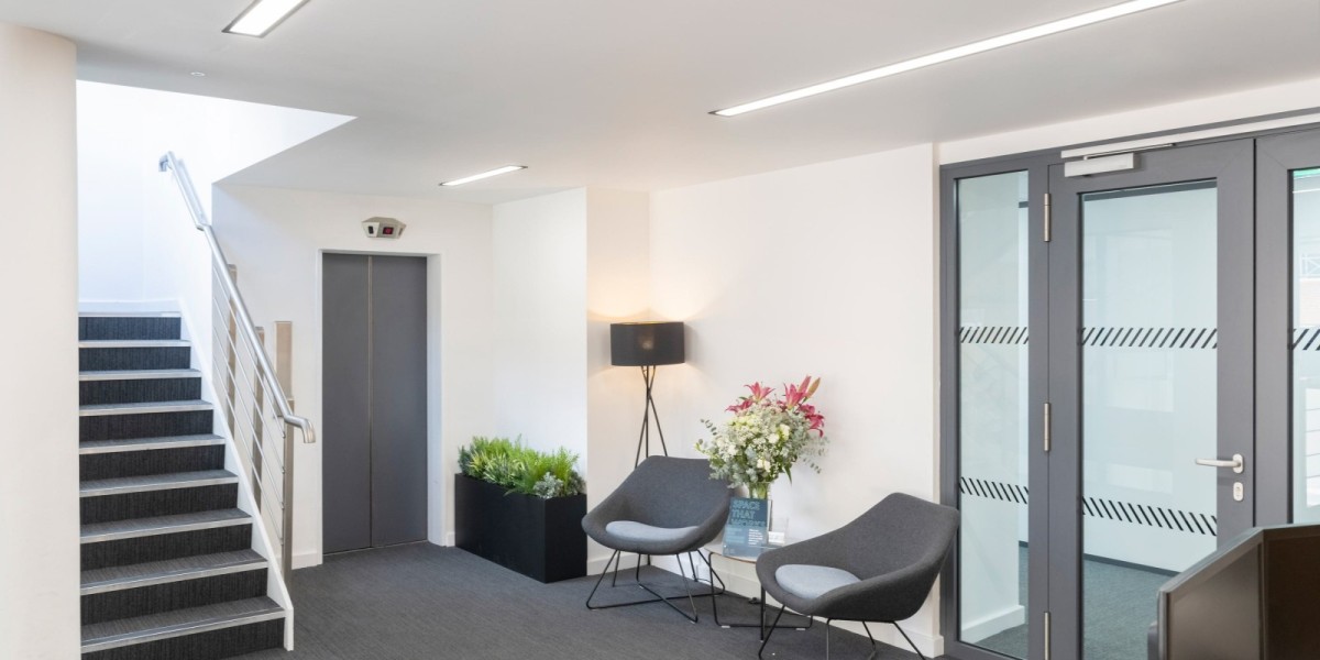 All inclusive office solutions at affordable prices near Job Centre (Stop Dd)