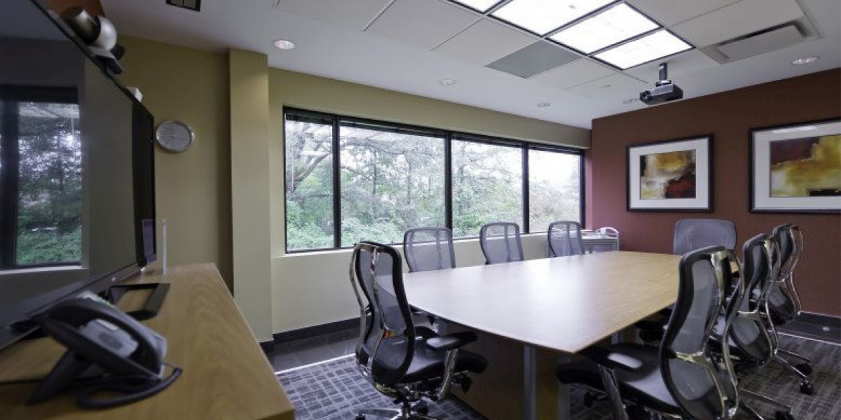 All inclusive office solutions at affordable prices near Hamilton Marketplace