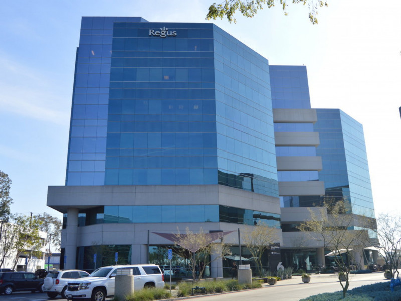 Centerpointe Drive