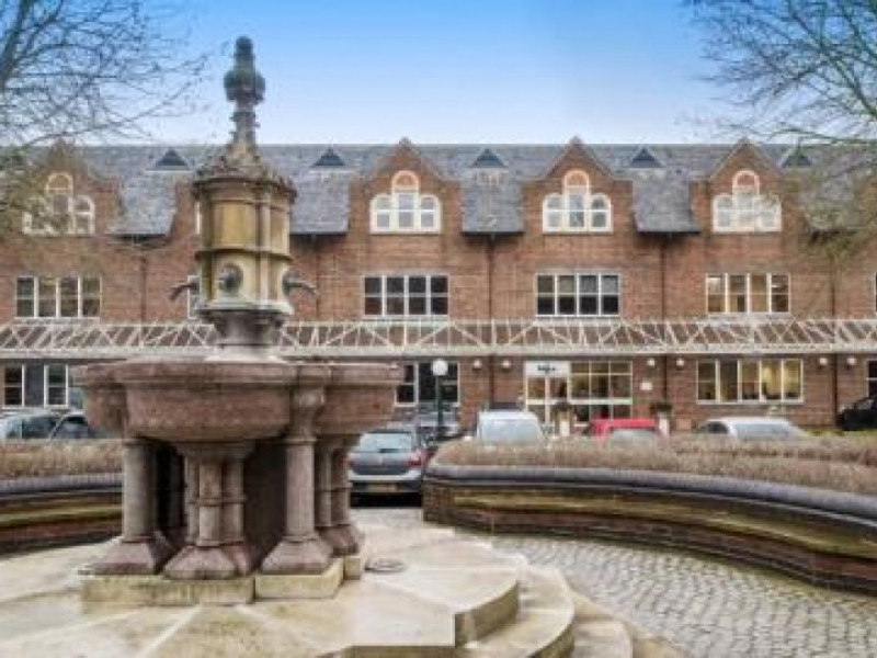 Fountain Court