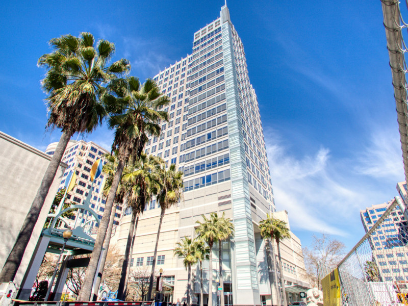 Esquire Plaza