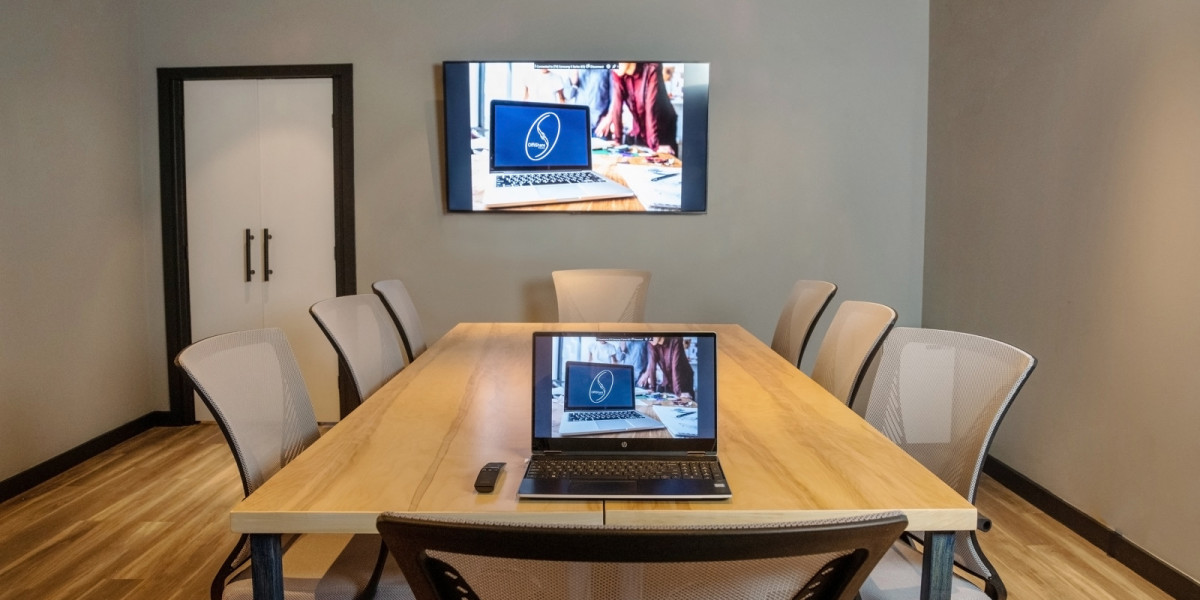Conference Room / Presentation