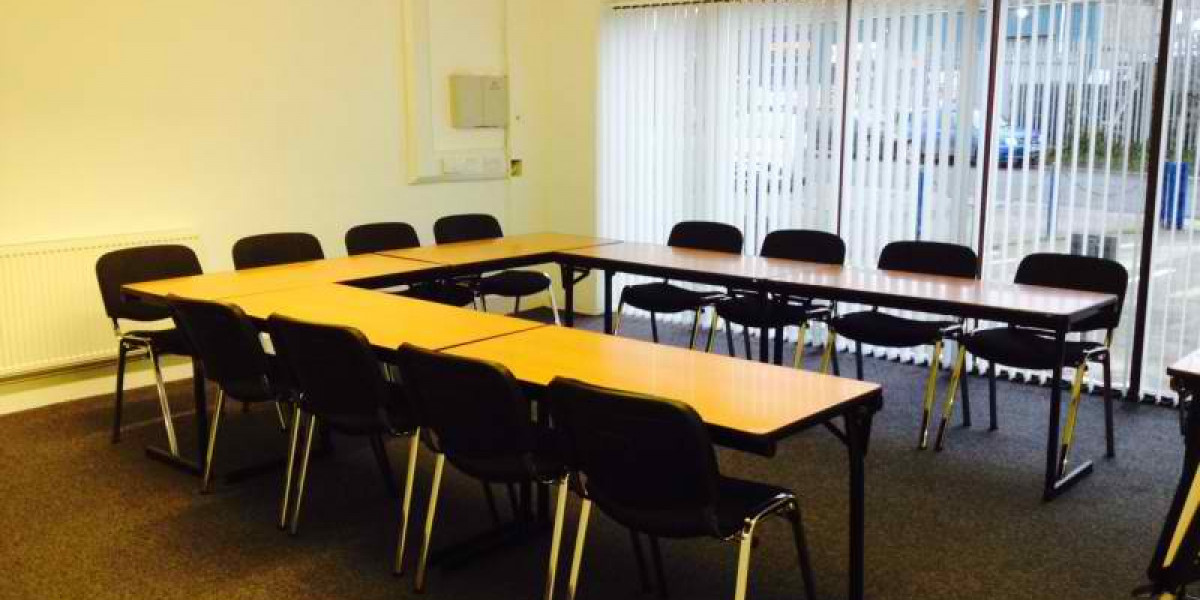 Meeting and training room with U-shaped table at Barnstaple Work Hub
