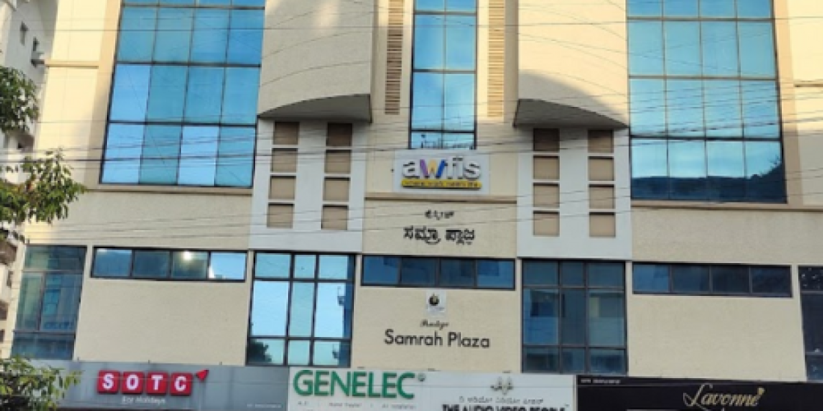Samrah Plaza, St Mark's Rd, Shanthala Nagar, Ashok Nagar, Bengaluru, Karnataka 560001, India