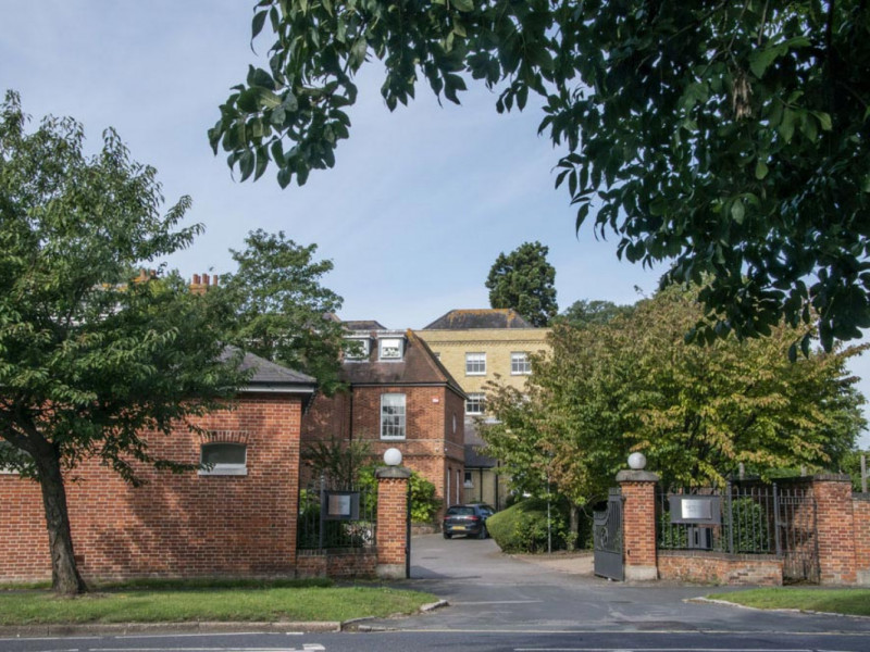 Gatcombe House