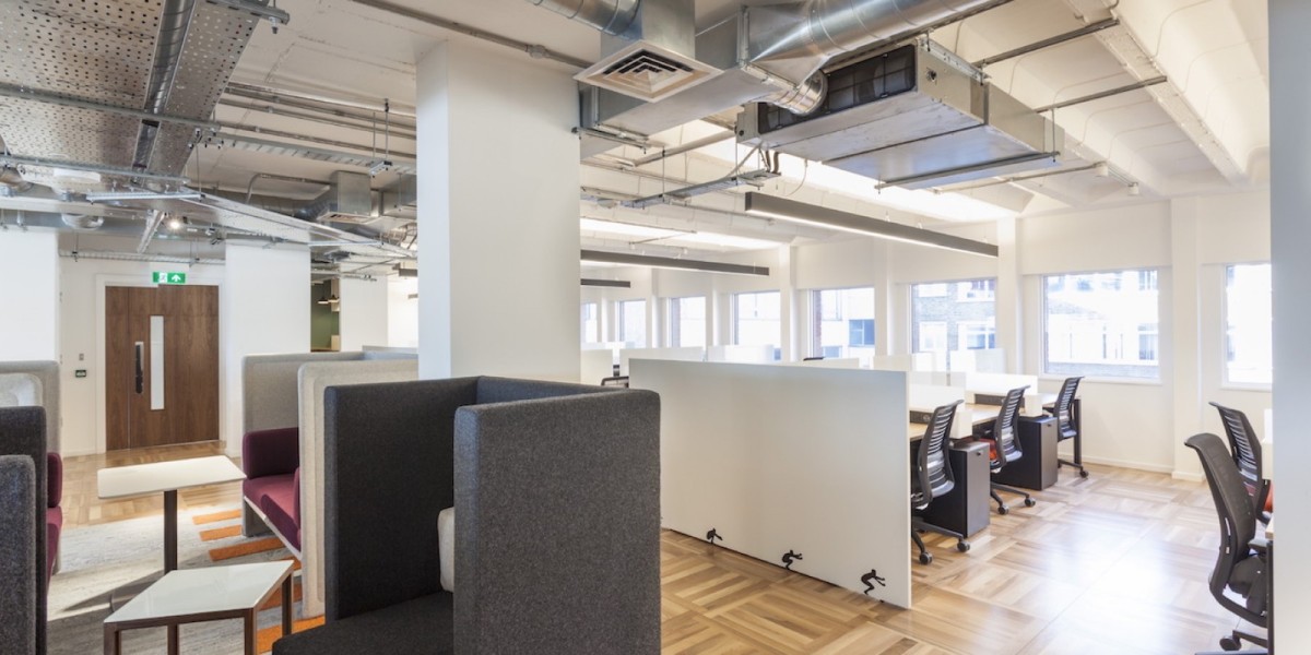 Breakout spaces & dedicated desks