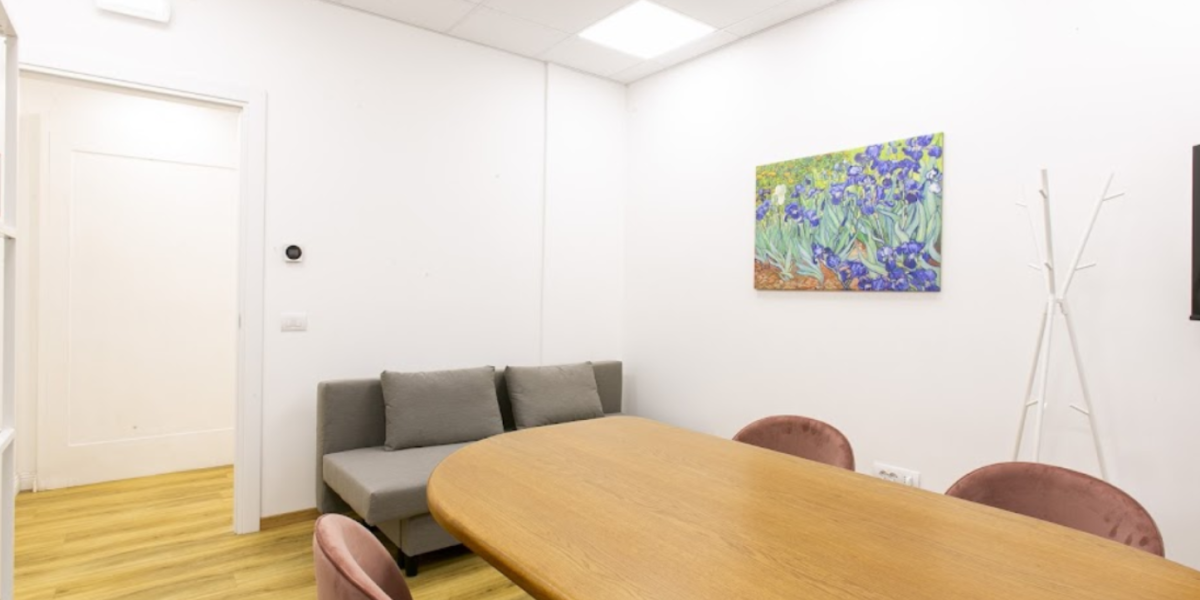 Meeting space for rent! Perfect for presentations, interviews, or team brainstorms.