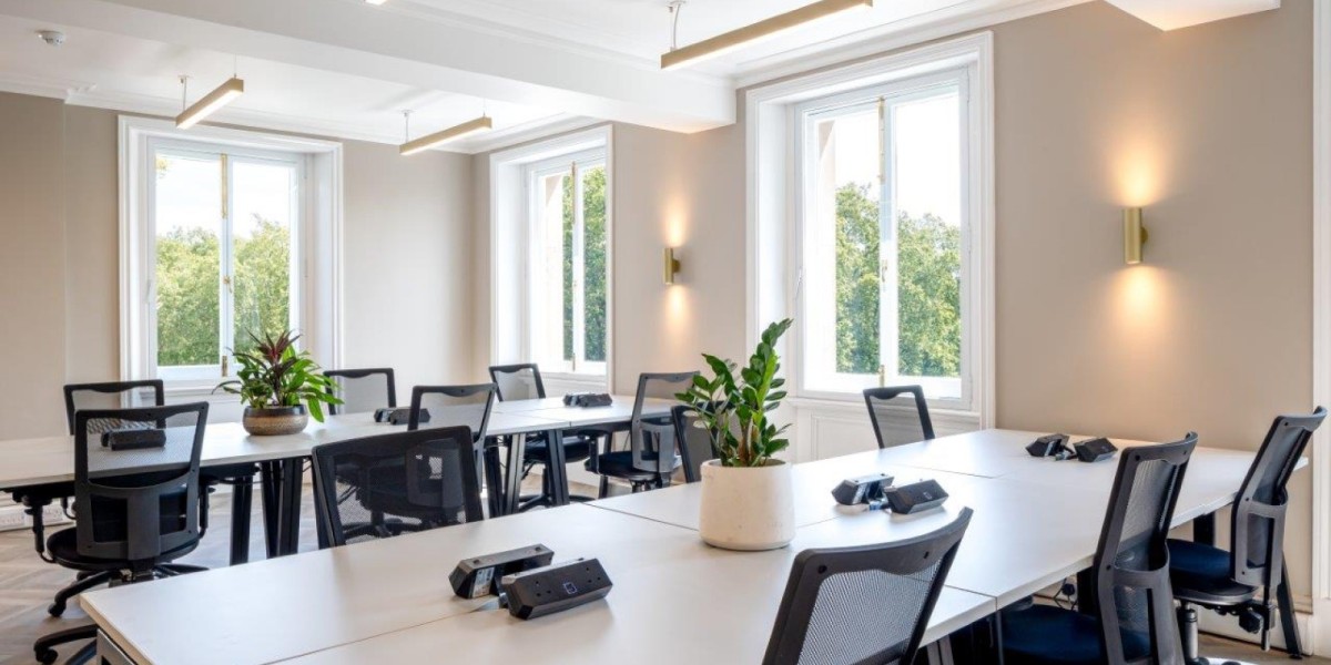 Beautiful coworking space near Green Park
