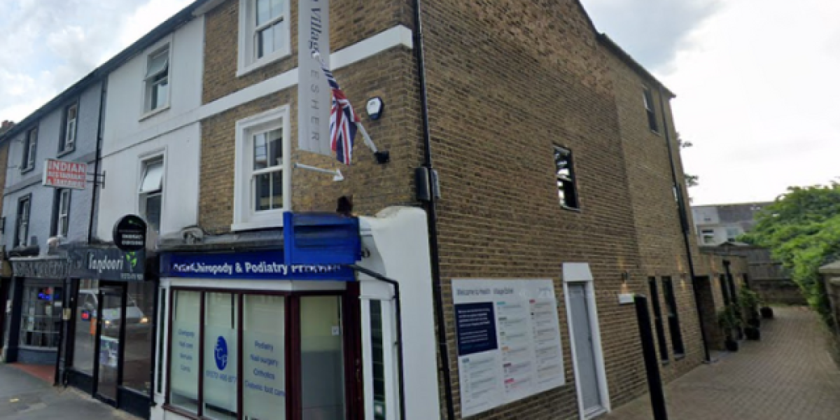 13 Church St, Esher KT10 8QS