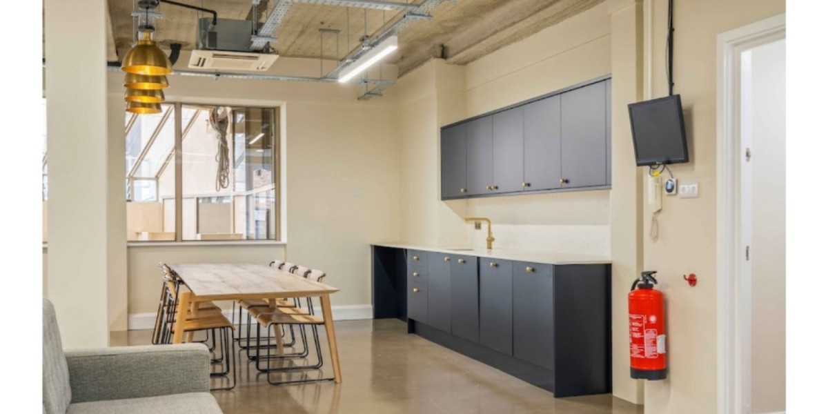 Beautiful coworking space with Kitchen
