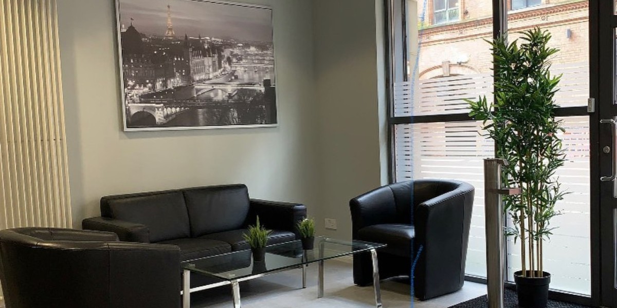 Lounge area at Hubflow Rochester Building