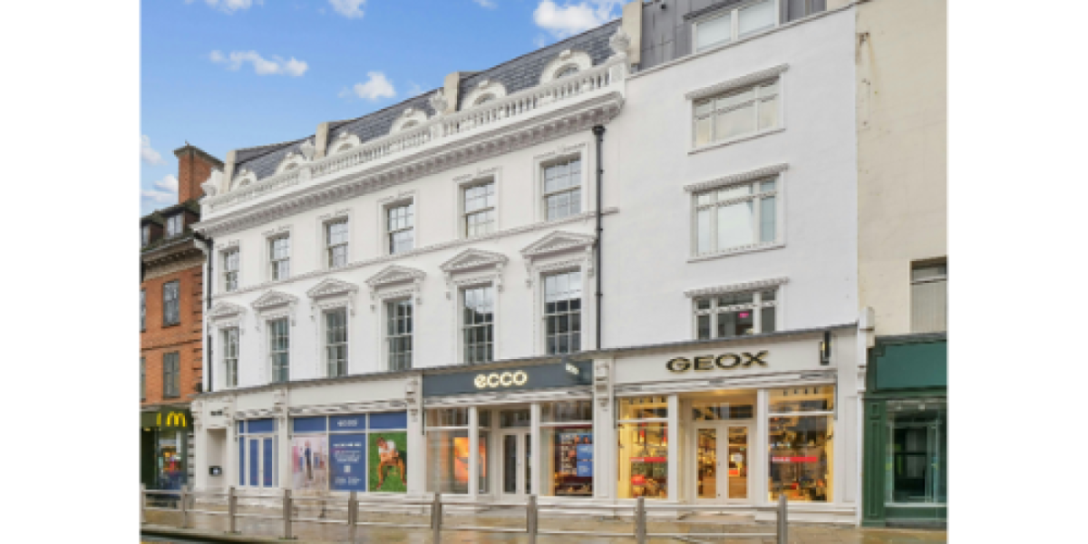 106 Kensington High St, London W8 4SG, UK