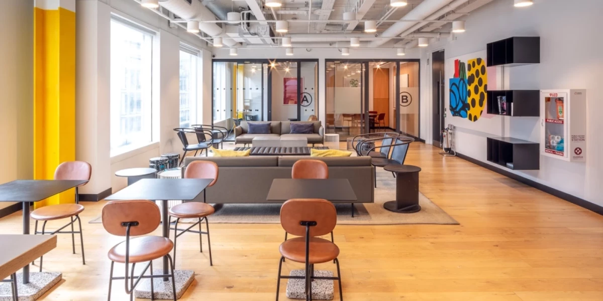 Common area at Industrious 131 Finsbury Pavement