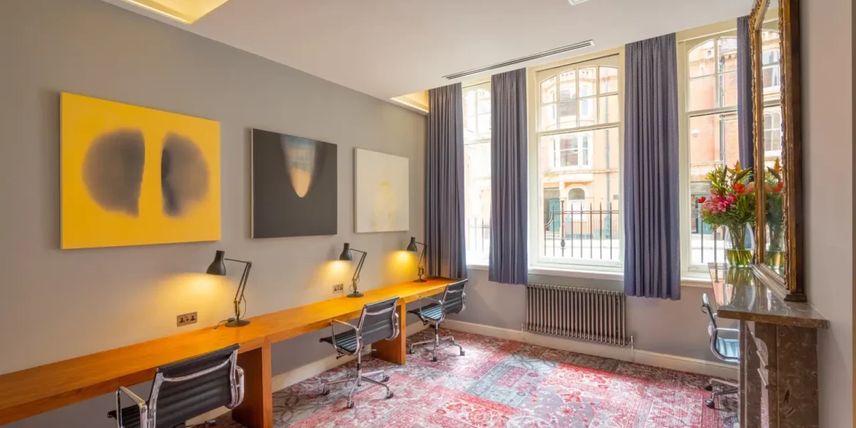 Coworking desk at Cornwall Buildings