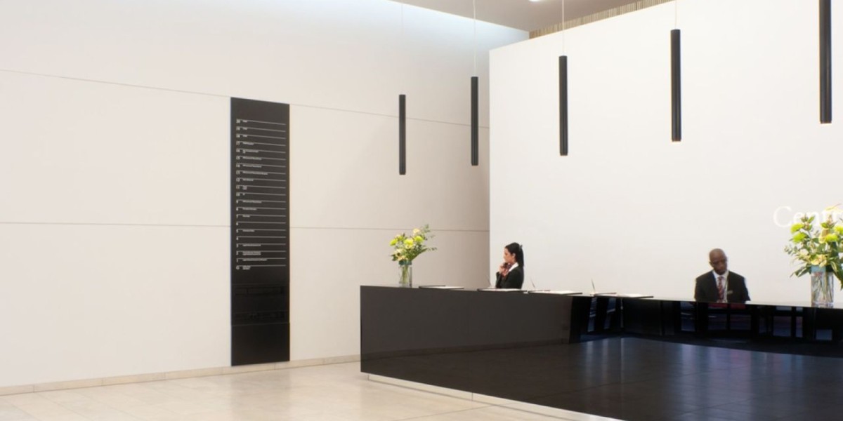 Manned reception at Centre City