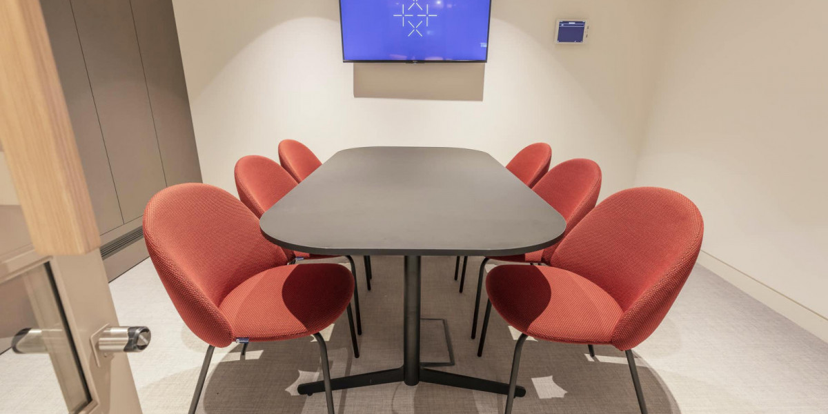 Serviced office in Aldgate East, London