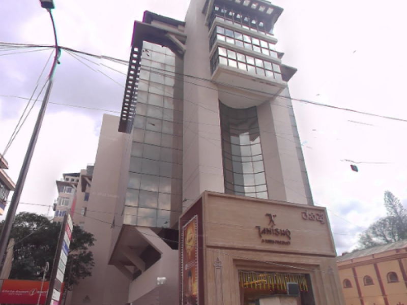 The Estate Building