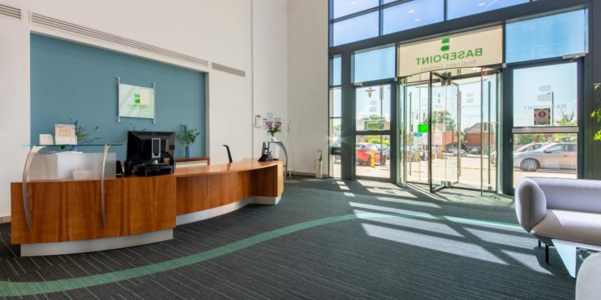 Manned reception at Basepoint Business Centre (Camberley)