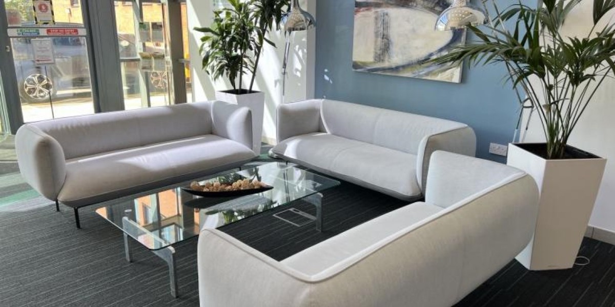 Lobby area at Basepoint Business Centre (Camberley)