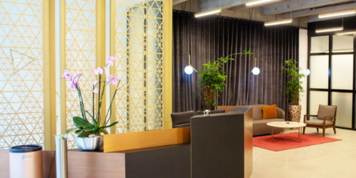 Manned reception at Business Cube - 10 Alie Street