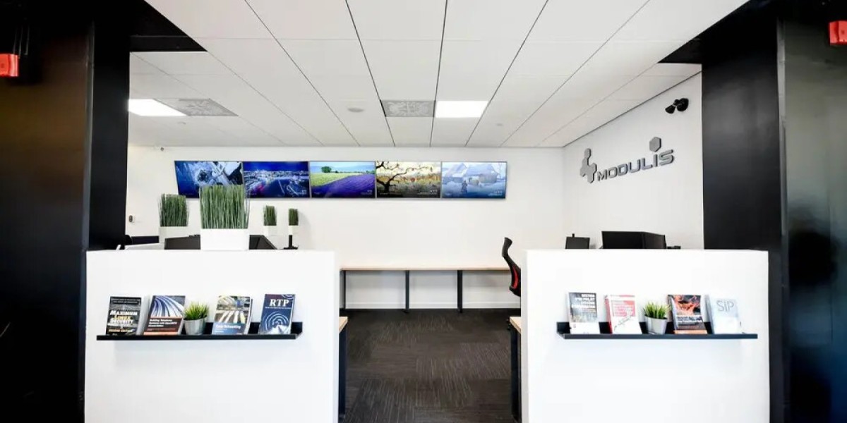 All inclusive office solutions at affordable prices near the Lachine Canal